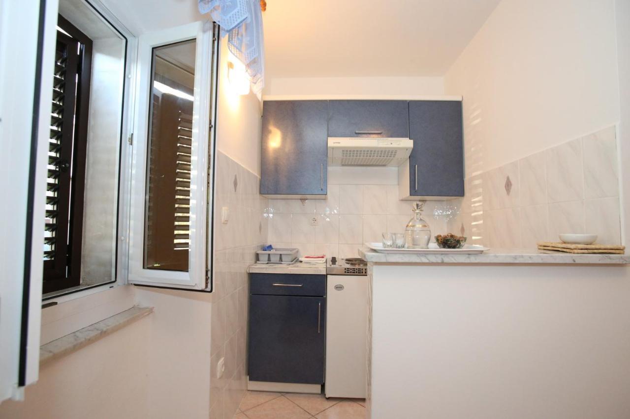 Apartments Marin With Sea View Baška Eksteriør bilde